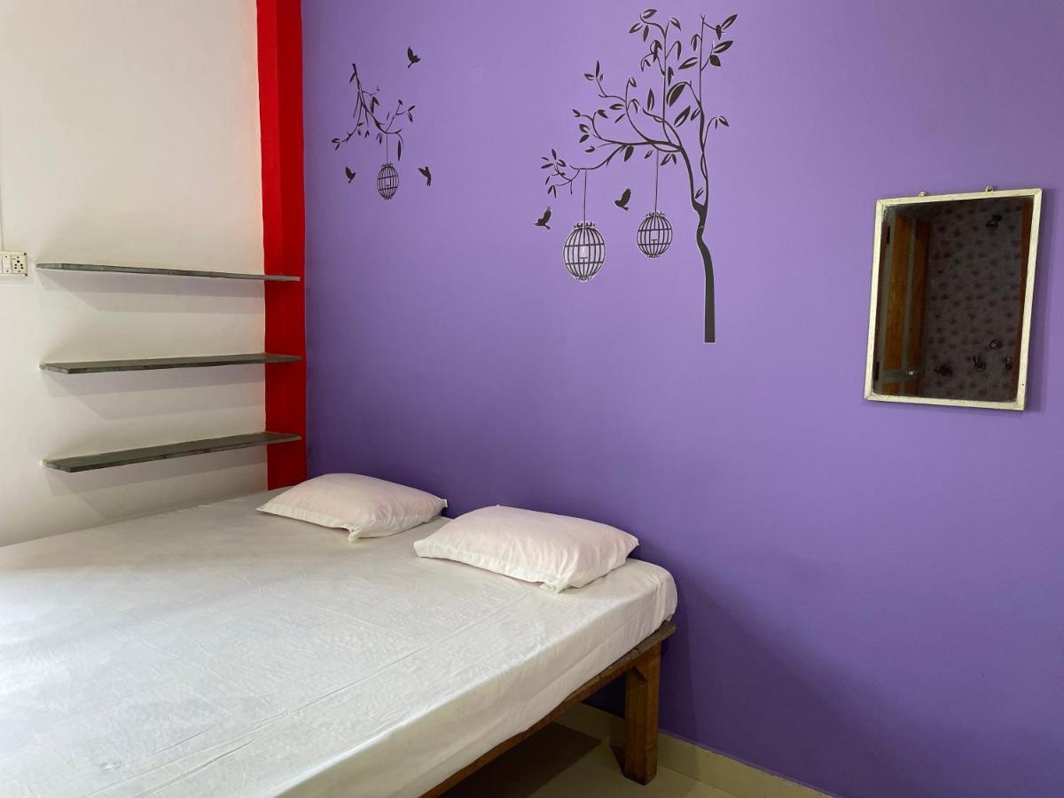 Indra Paying Guest House Varanasi Exterior foto
